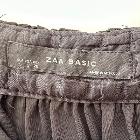 Zara  party dress, midi length, sleeveless, halter top with open back - Picture 10 of 12